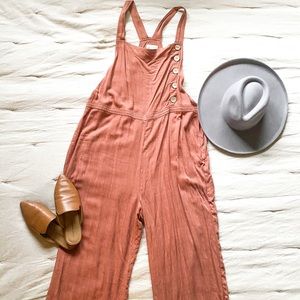 Wooden button detail Target jumper